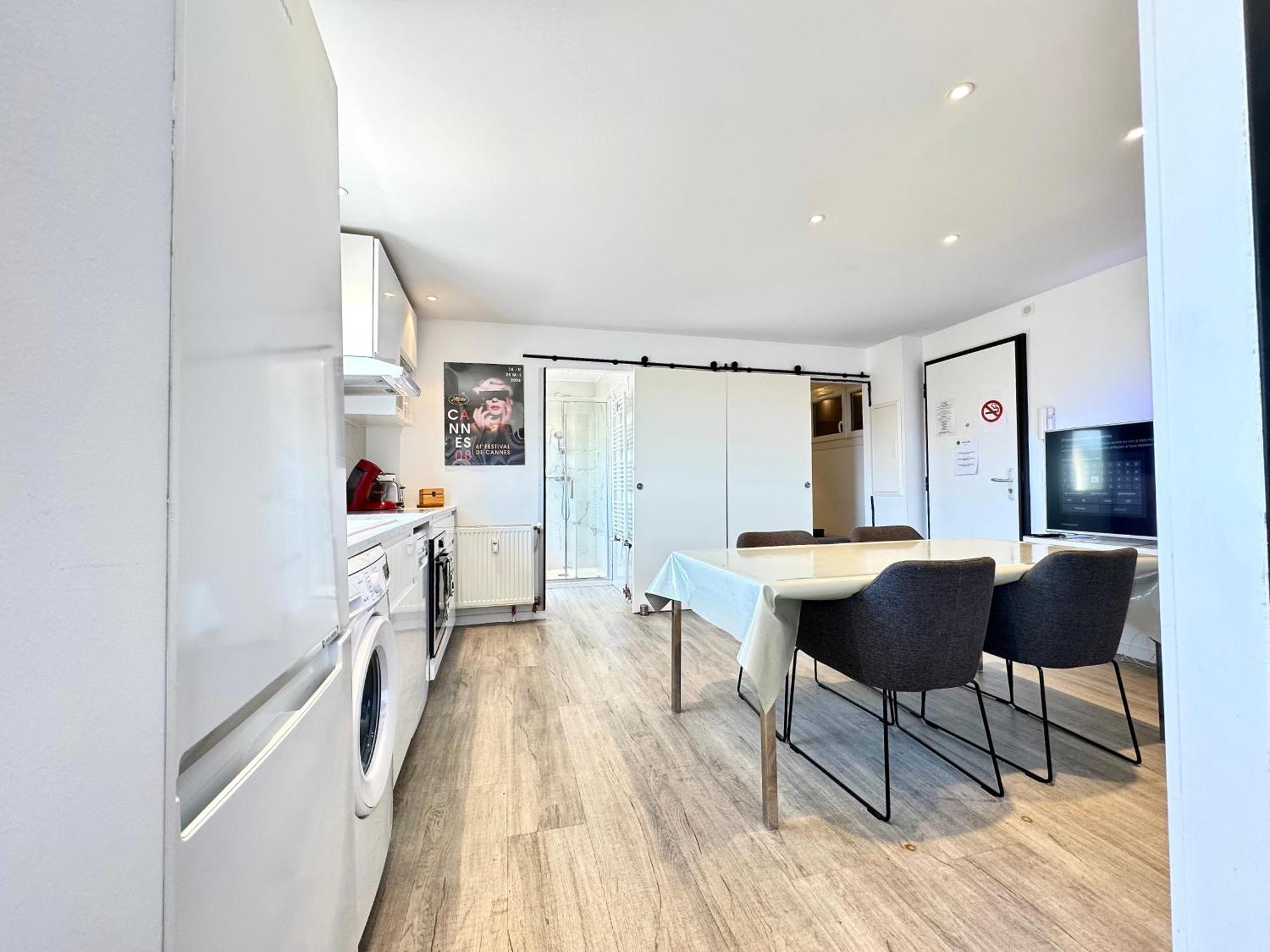 Ferienwohnung Le Saint-Jean By Scls Locations Cannes Exterior foto